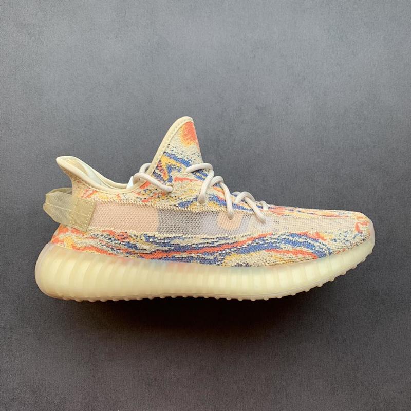 YEEZY 350 (32)