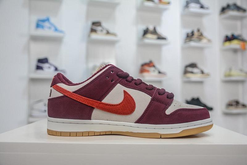 NIKE DUNK VT BATCH (61)