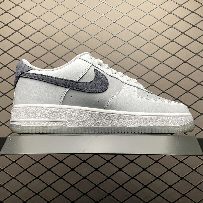 NIKE AIR FORCE 1 (106)