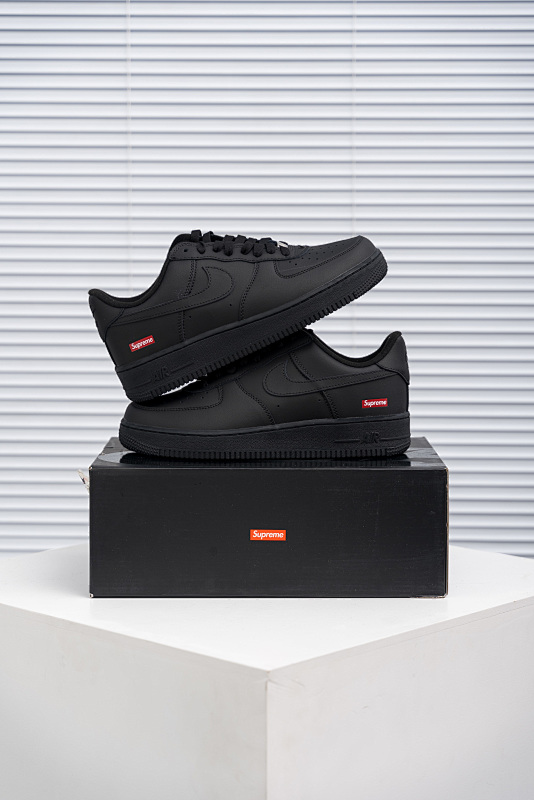 NIKE AIR FORCE 1 (590)