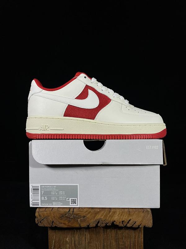 NIKE AIR FORCE 1 (89)