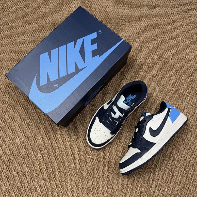 NIKE JORDAN 1 (153)