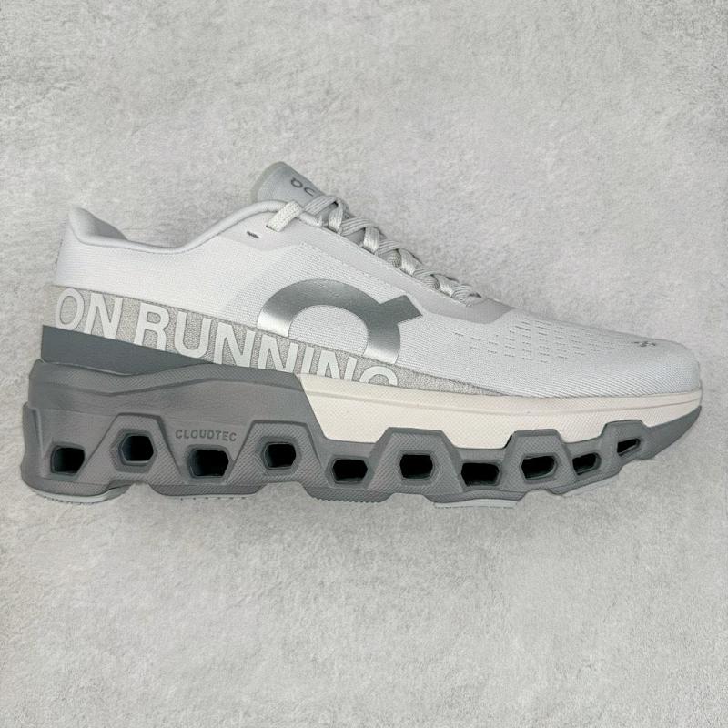 ON CLOUD SHOES (37)