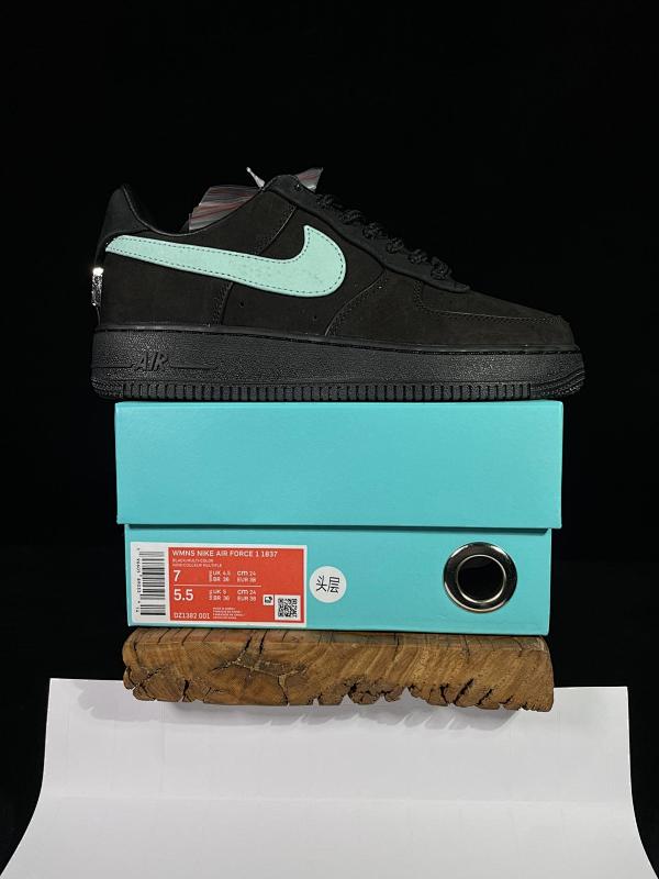 NIKE AIR FORCE 1 (9)