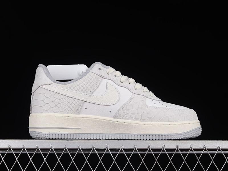 NIKE AIR FORCE 1 (163)