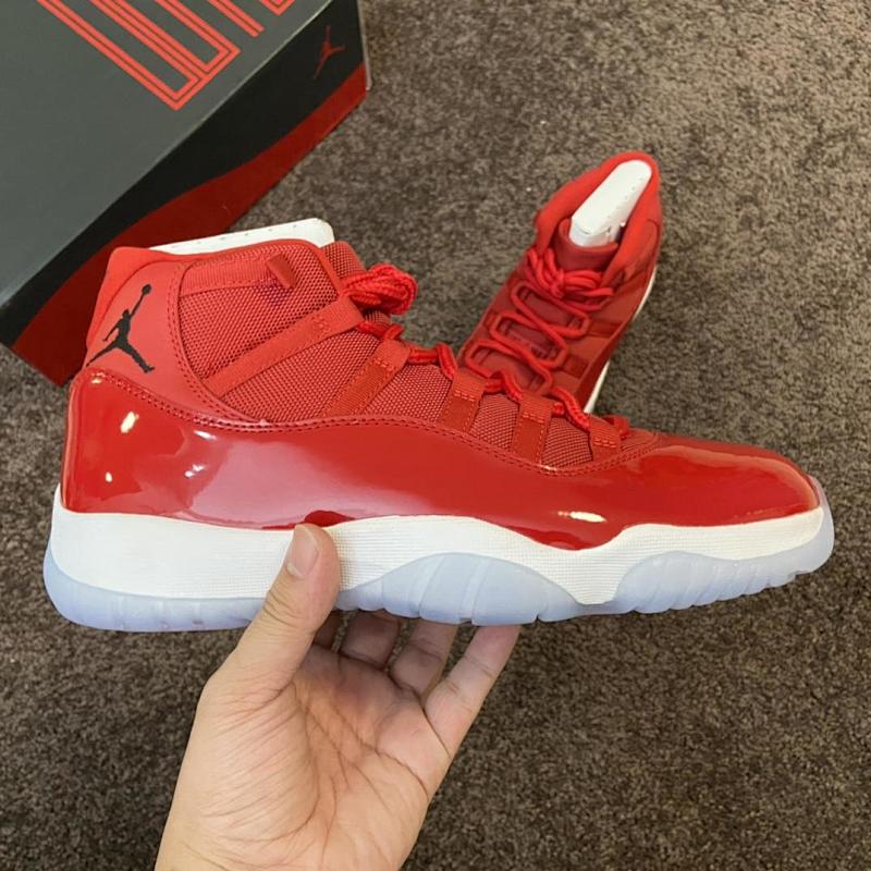 NIKE JORDAN 11 (29)