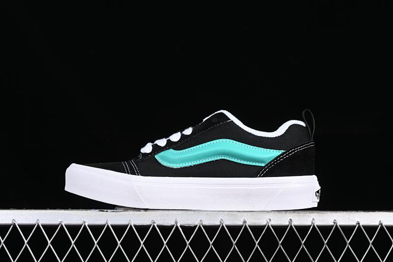 VANS (28)