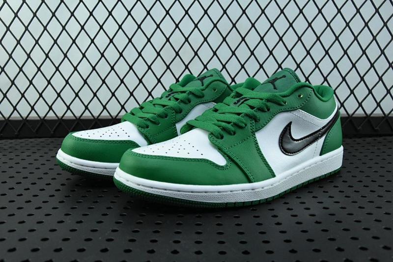 NIKE JORDAN 1 (477)