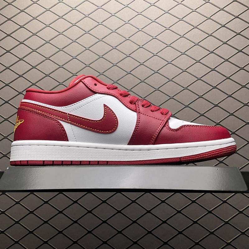 NIKE JORDAN 1 (555)