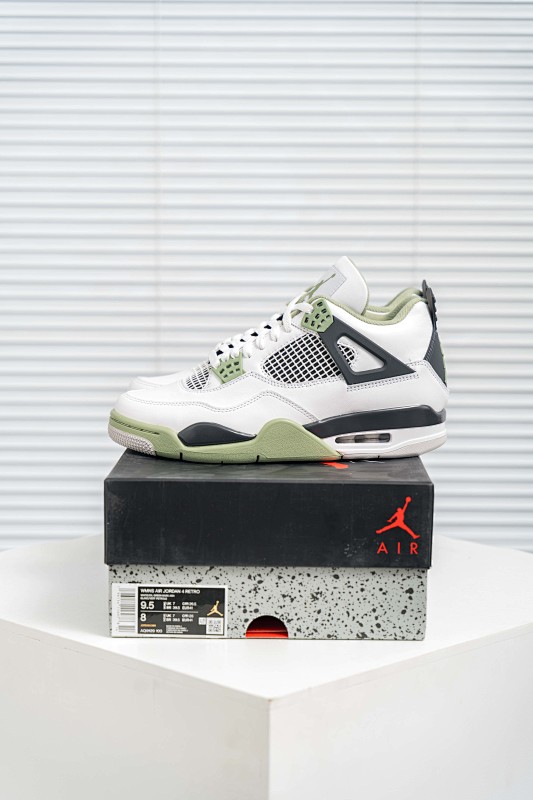 NIKE JORDAN 4 (17)