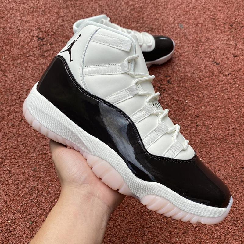 NIKE JORDAN 11 (19)