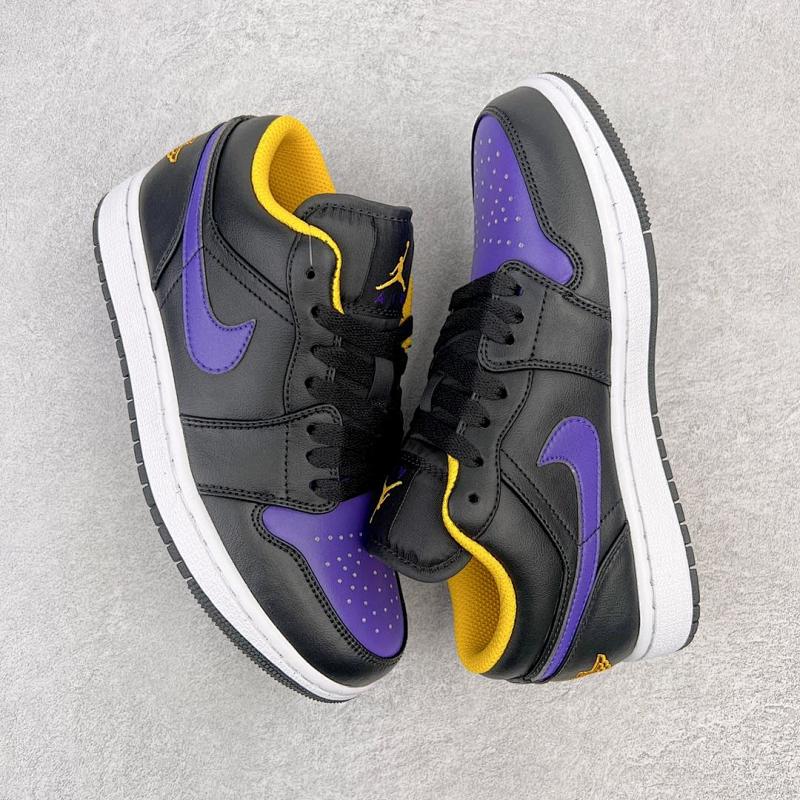 NIKE JORDAN 1 (482)