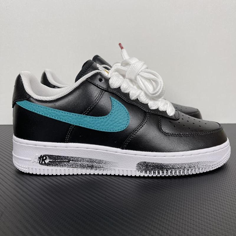 NIKE AIR FORCE 1 (525)