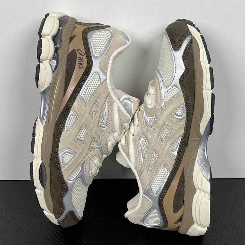 ASICS SHOES (44)
