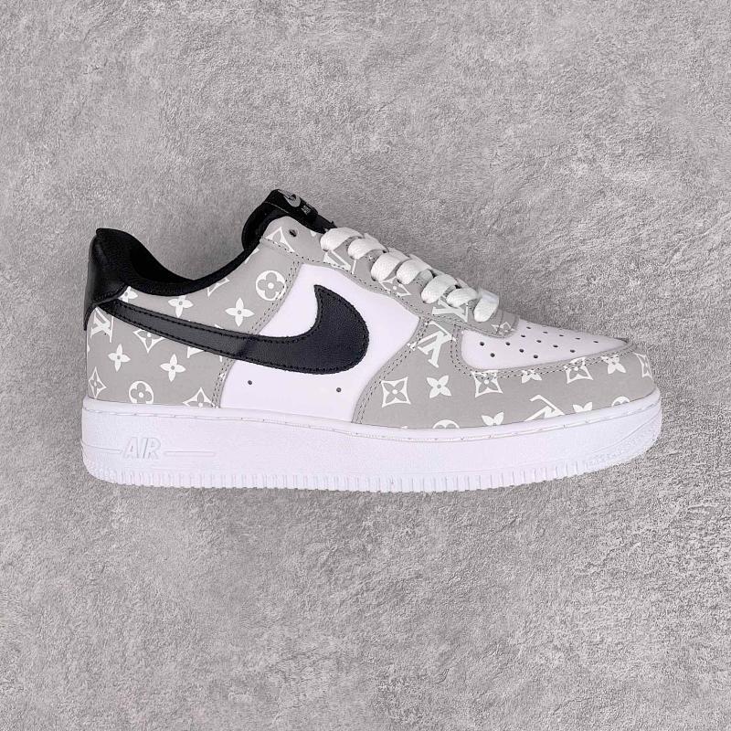 NIKE AIR FORCE 1 (250)