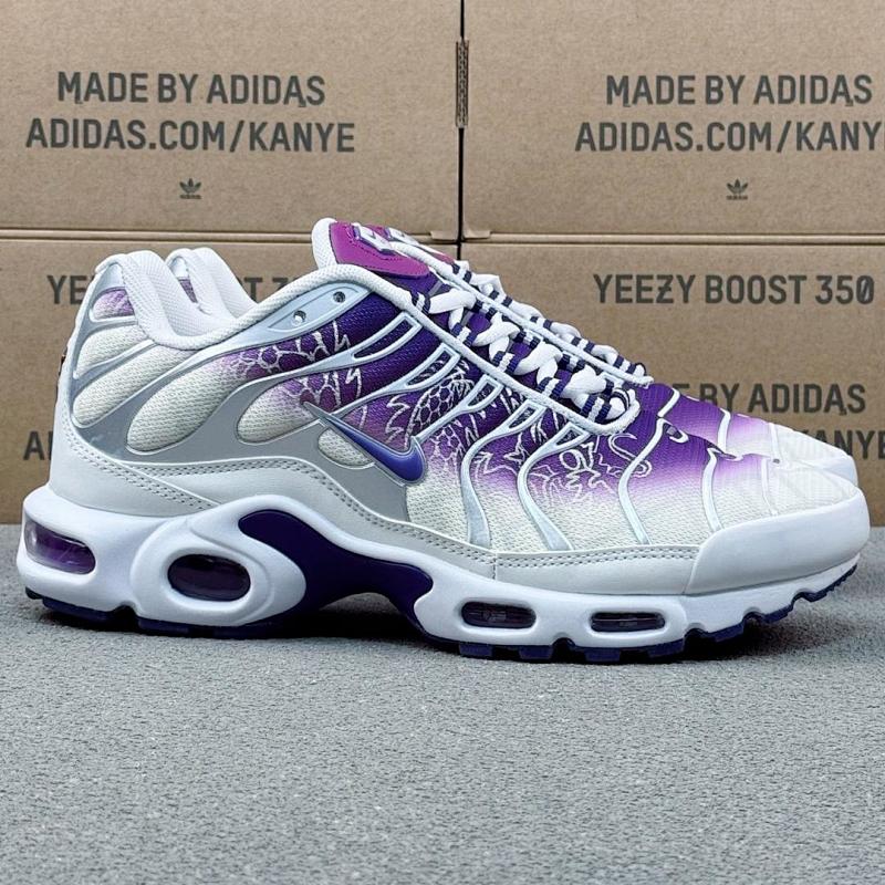 NIKE TN PLUS (9)