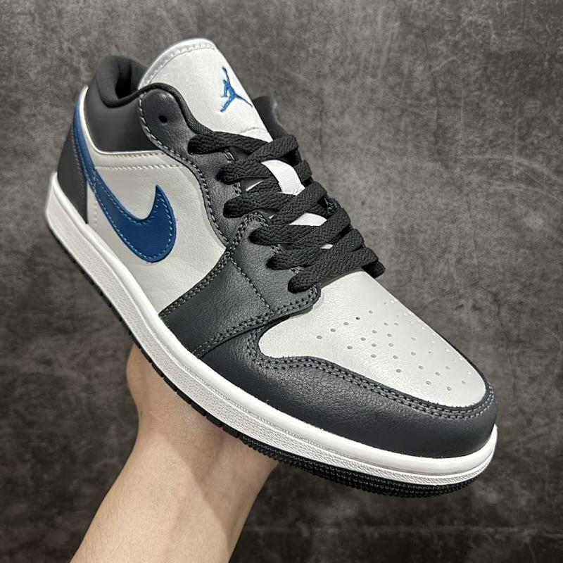 NIKE JORDAN 1 (541)