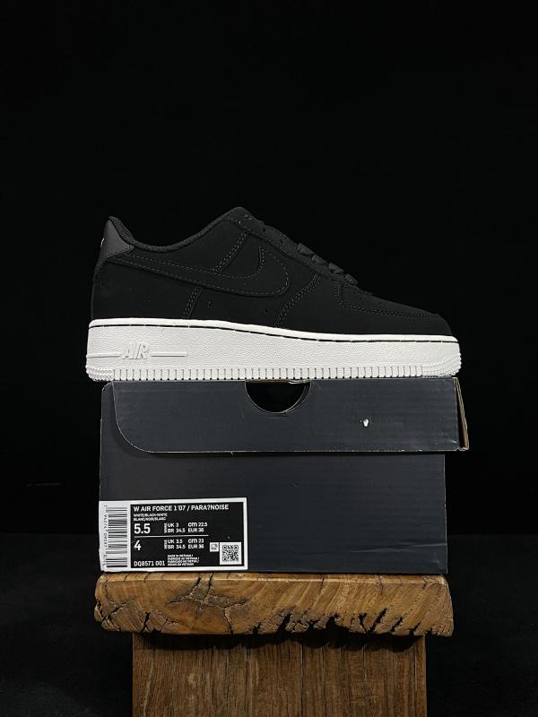 NIKE AIR FORCE 1 (192)