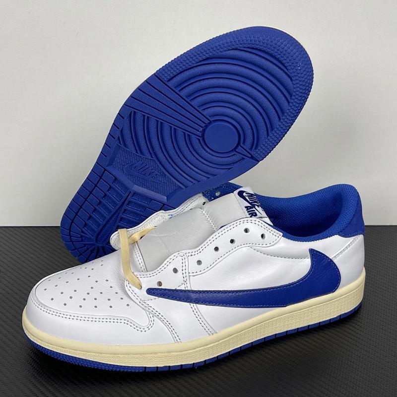 NIKE JORDAN 1 (246)