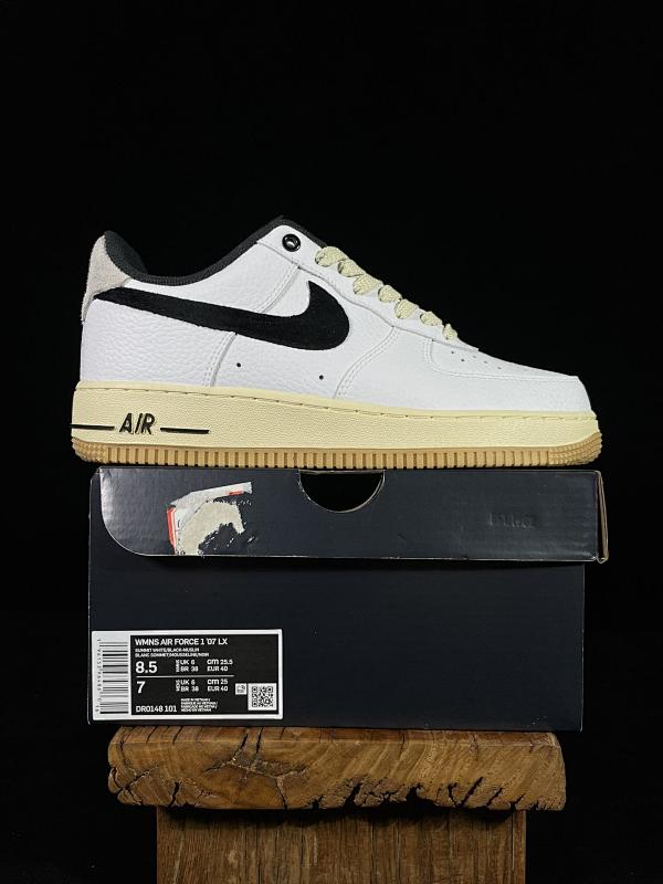 NIKE AIR FORCE 1 (188)