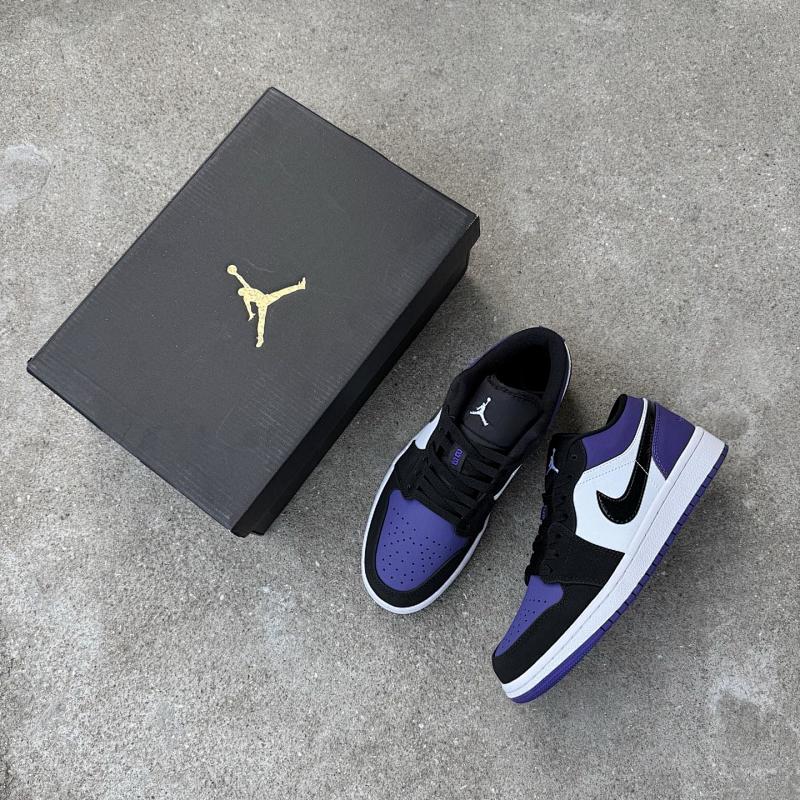 NIKE JORDAN 1 (204)