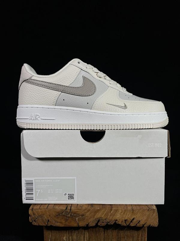NIKE AIR FORCE 1 (138)