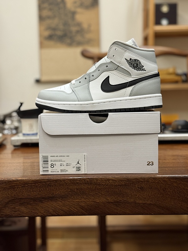 NIKE JORDAN 1 (14)