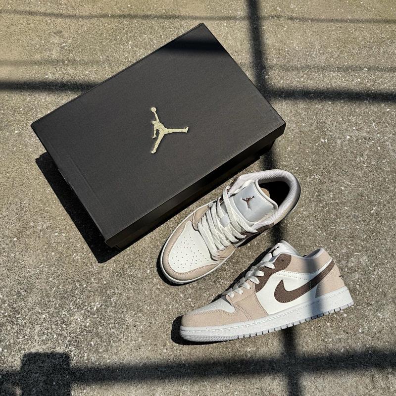 NIKE JORDAN 1 (105)