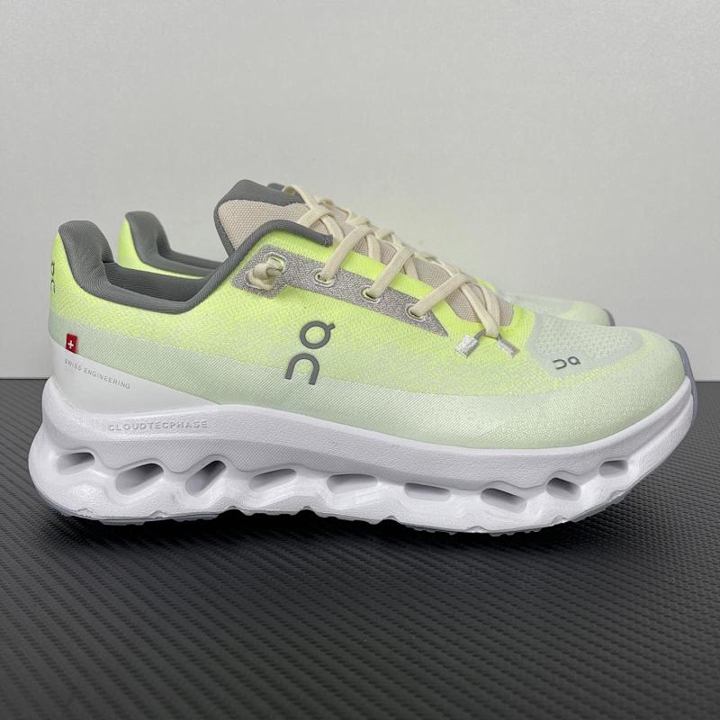 ON CLOUD SHOES (59)