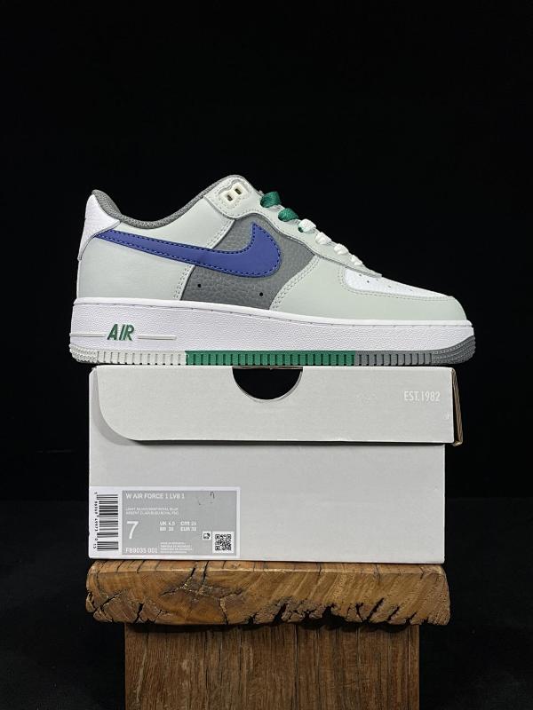 NIKE AIR FORCE 1 (119)