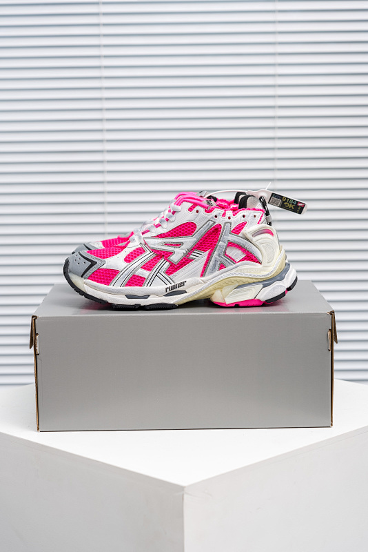 BALENCIAGA RUNNER (26)