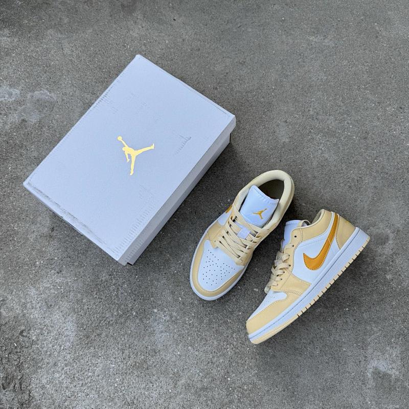NIKE JORDAN 1 (131)