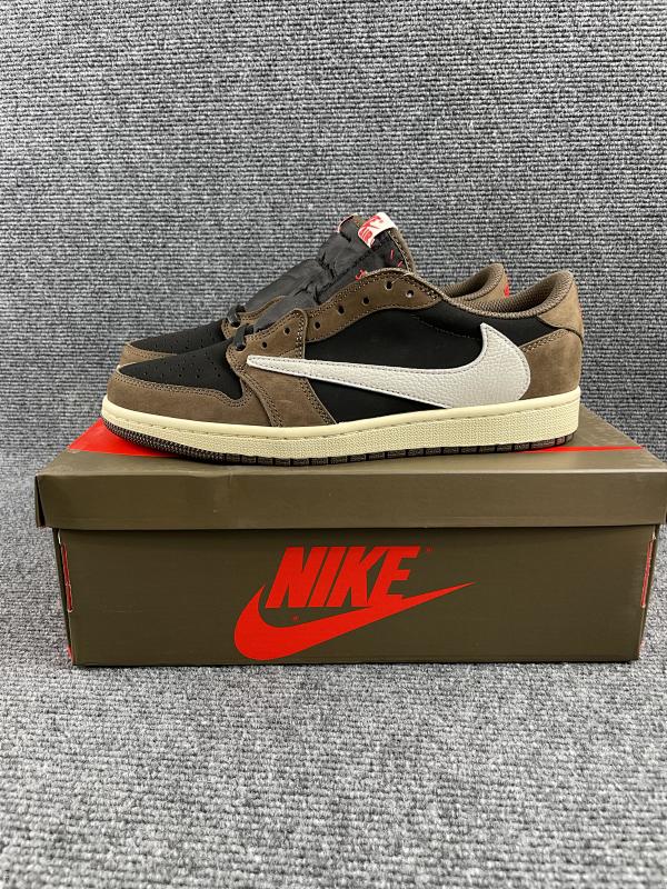 NIKE JORDAN 1 (19)