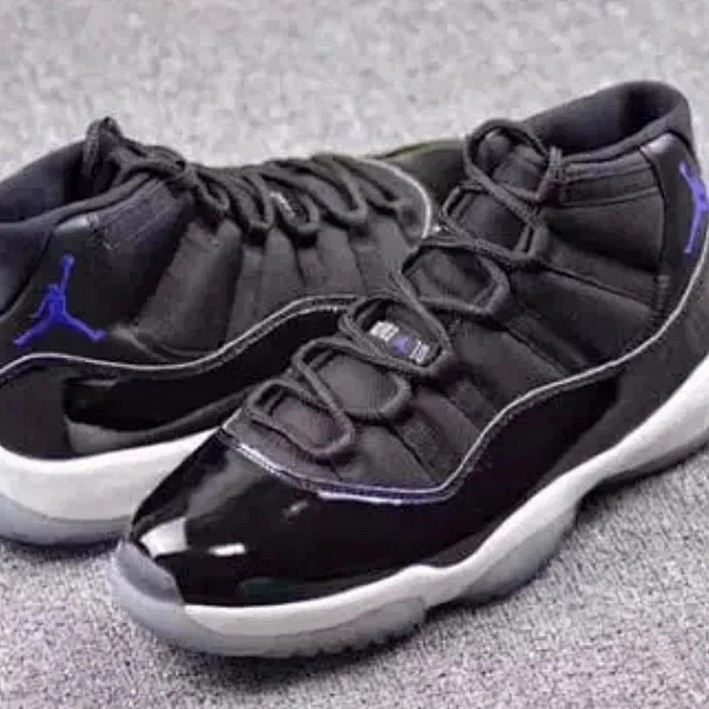 NIKE JORDAN 11 (3)
