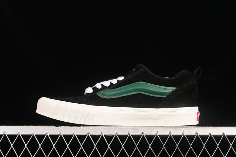 VANS (25)