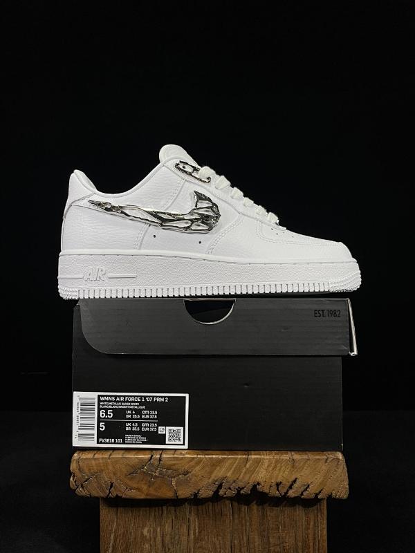 NIKE AIR FORCE 1 (70)