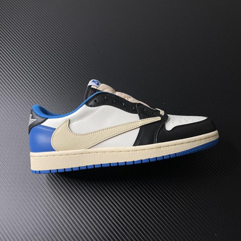 NIKE JORDAN 1 (53)