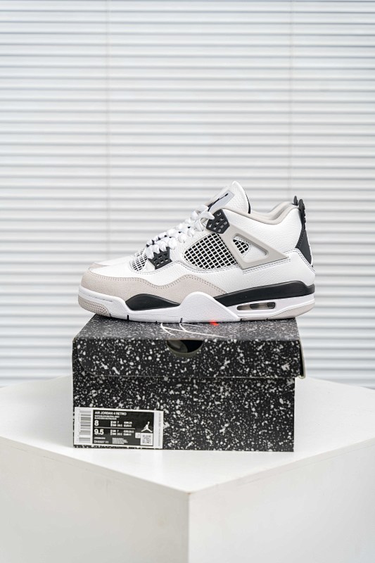 NIKE JORDAN 4 (32)