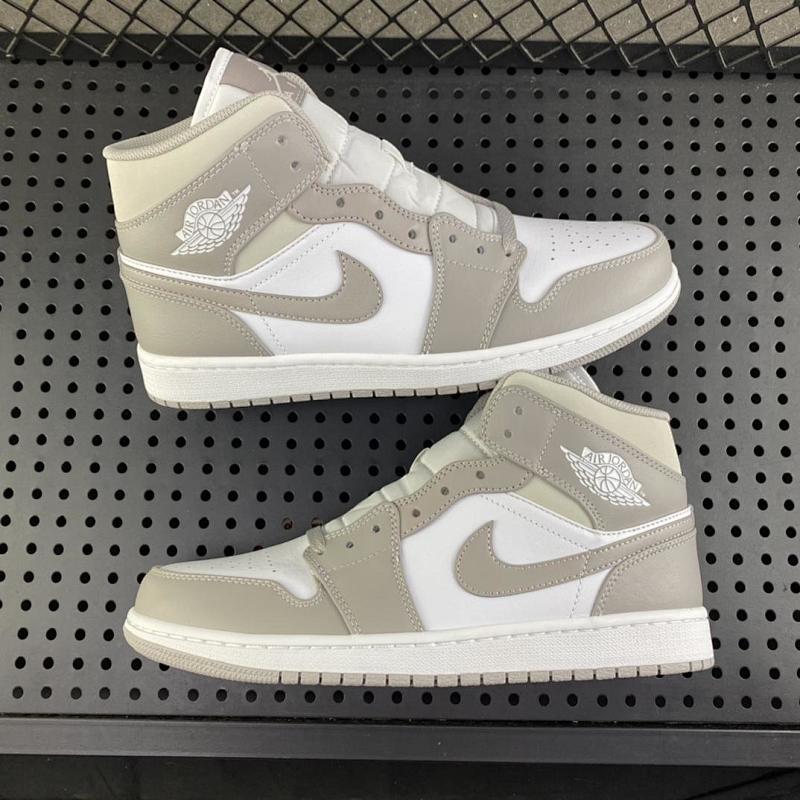 NIKE JORDAN 1 (367)