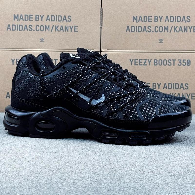 NIKE AIRMAX TN PLUS (21)
