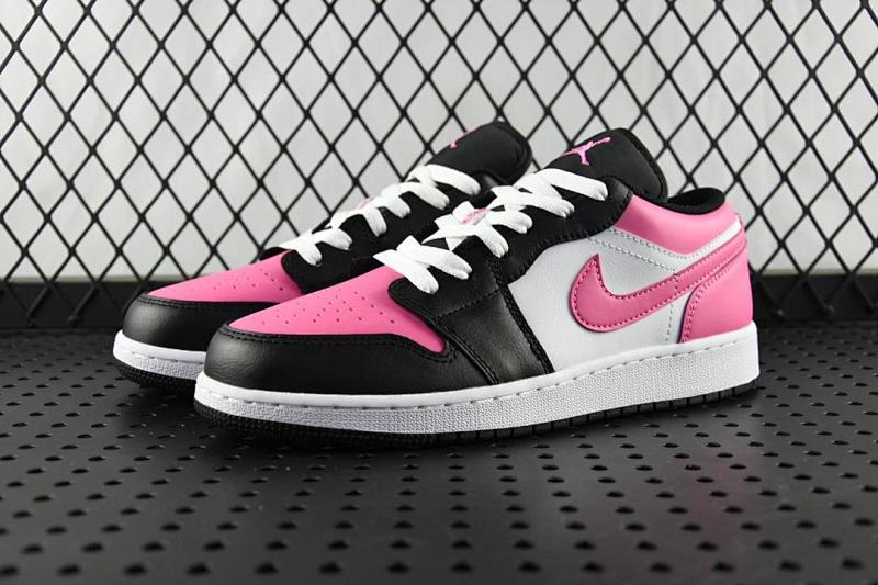 NIKE JORDAN 1 (468)
