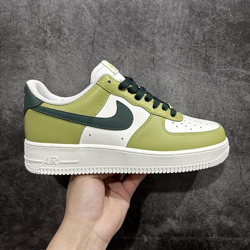 NIKE AIR FORCE 1 (38)