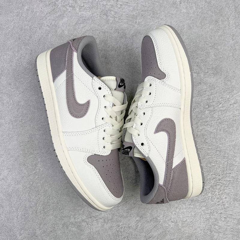 NIKE JORDAN 1 (301)