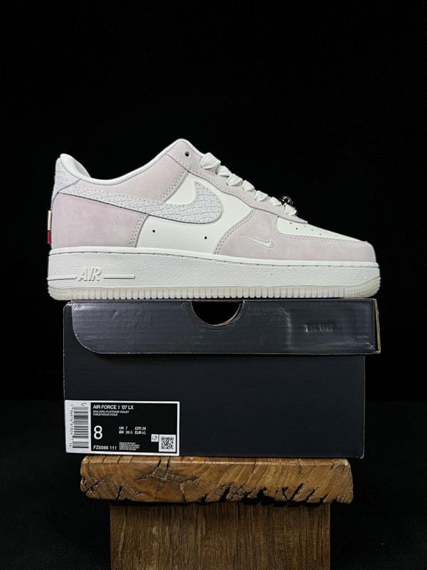 NIKE AIR FORCE 1 (53)