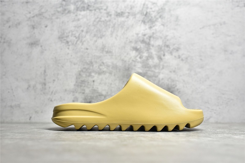 YEEZY SLIDE (13)