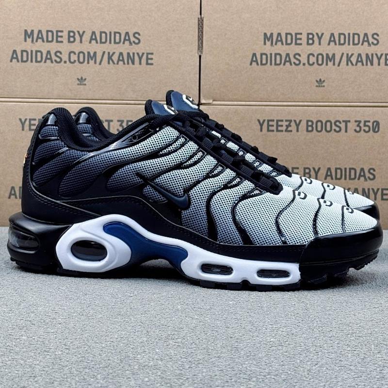 NIKE AIRMAX TN PLUS (25)