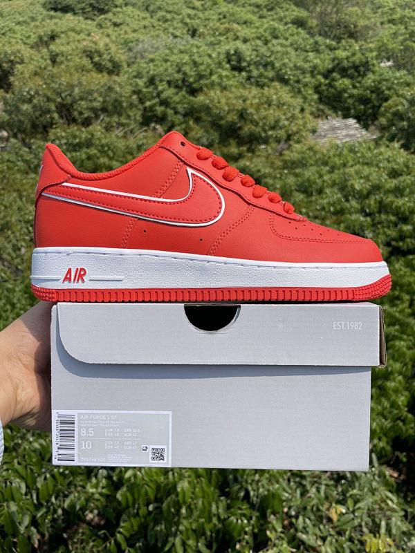 NIKE AIR FORCE 1 (175)