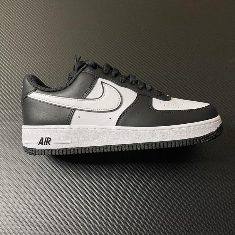 NIKE AIR FORCE 1 (548)