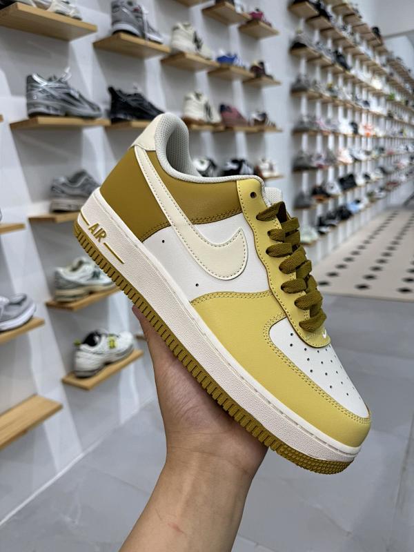NIKE AIR FORCE 1 (58)