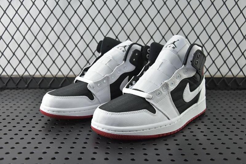 NIKE JORDAN 1 (376)